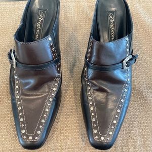 Chocolate and black mule “Tempe” from Brighton